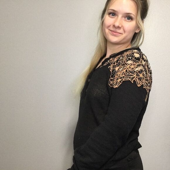 Free People Easy Breazy Henley Orange Coral Black Size Medium Ling Sleeve - Picture 7 of 9